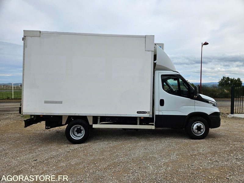 IVECO DAILY 72C21 PORTE VIANDE FRIGORIFIQUE - 2017 - Truck: picture 1 IVECO DAILY 72C21 PORTE VIANDE FRIGORIFIQUE - 2017 - Truck: picture 1