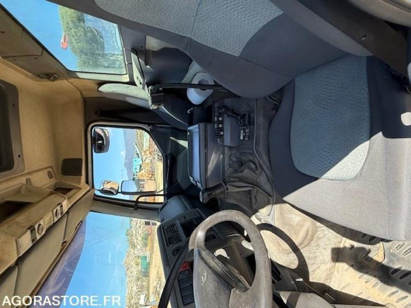 Truck KERAX 380 6X4 AMPLIROL: picture 17