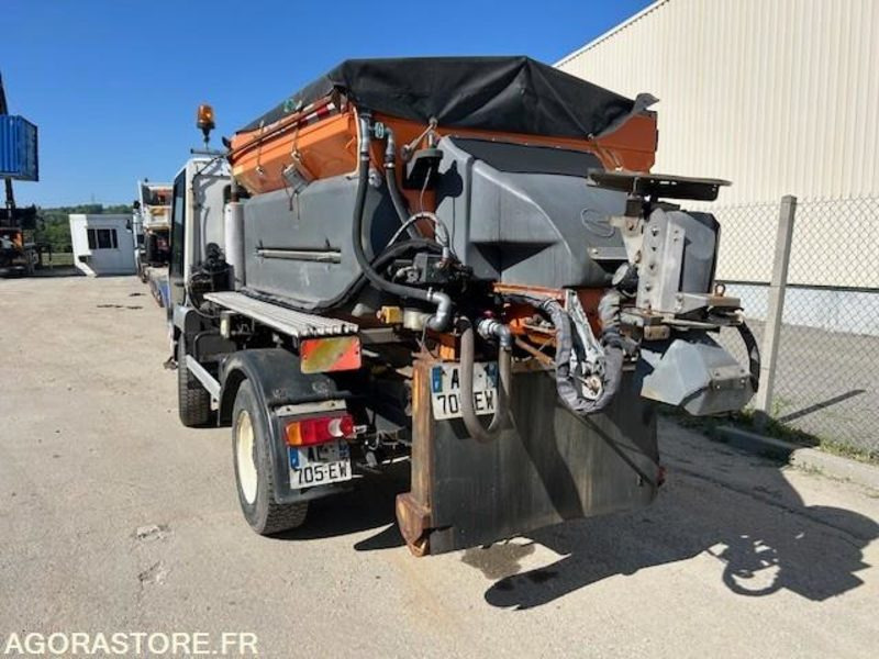 LINDNER UNITRAC 102C AMPLIROLL + LAME + SALEUSE 2008 5050 HEURES - Truck: picture 4 LINDNER UNITRAC 102C AMPLIROLL + LAME + SALEUSE 2008 5050 HEURES - Truck: picture 4
