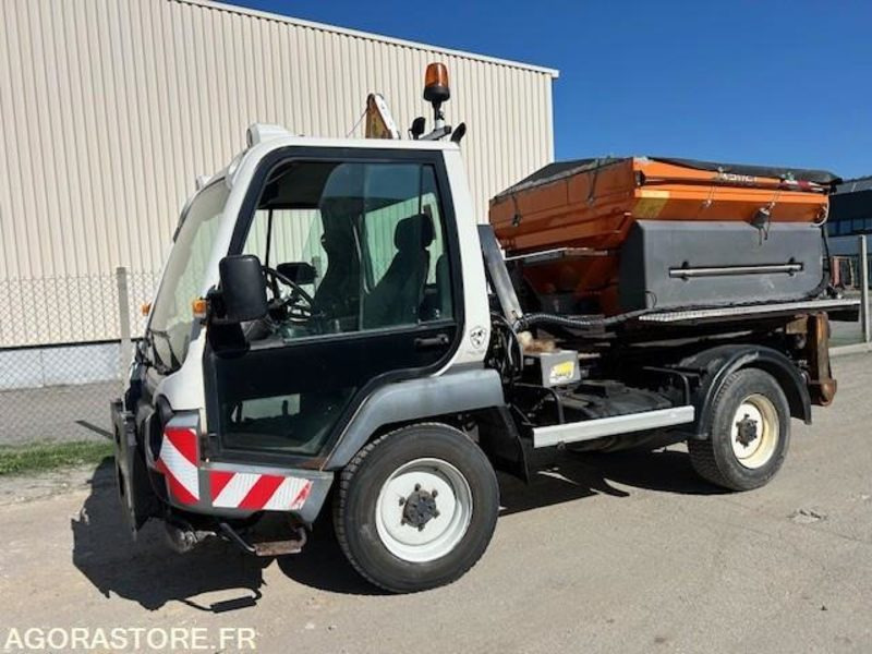 LINDNER UNITRAC 102C AMPLIROLL + LAME + SALEUSE 2008 5050 HEURES - Truck: picture 2 LINDNER UNITRAC 102C AMPLIROLL + LAME + SALEUSE 2008 5050 HEURES - Truck: picture 2