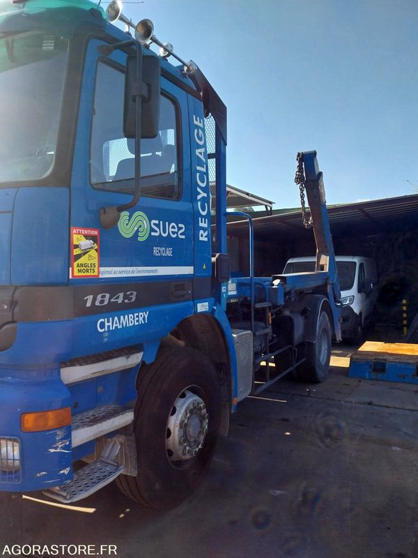 MERCEDES MULTIBENNE 19T - BH919VN - 2003 / 763 668 KM - Truck: picture 5 MERCEDES MULTIBENNE 19T - BH919VN - 2003 / 763 668 KM - Truck: picture 5