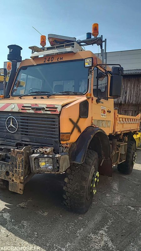 MERCEDES - UNIMOG - 2001 - 129649 KM - Truck: picture 2 MERCEDES - UNIMOG - 2001 - 129649 KM - Truck: picture 2