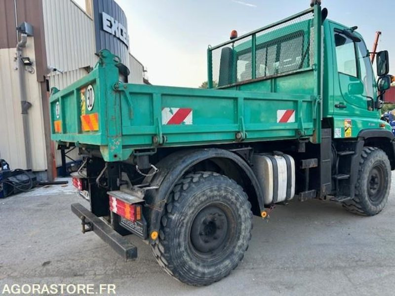 MERCEDES UNIMOG U300C VERSION COMMUNALE 2003 38210 KM - Truck: picture 4 MERCEDES UNIMOG U300C VERSION COMMUNALE 2003 38210 KM - Truck: picture 4