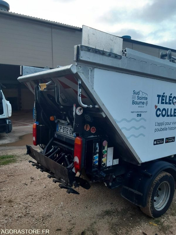 NISSAN 3.5T - CP872CW - Truck: picture 4 NISSAN 3.5T - CP872CW - Truck: picture 4