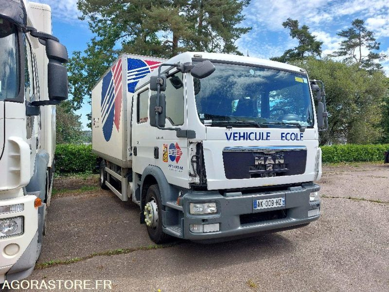 PORTEUR ROUTIER - MAN TGM-250 - ex Véhicule Ecole - Parc 3799 - Truck: picture 5 PORTEUR ROUTIER - MAN TGM-250 - ex Véhicule Ecole - Parc 3799 - Truck: picture 5