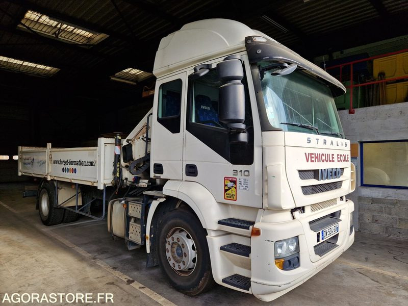 Porteur Benne Grue Iveco 310 E5 - 2008 - 140755 Kms - DW524GX - Truck: picture 2 Porteur Benne Grue Iveco 310 E5 - 2008 - 140755 Kms - DW524GX - Truck: picture 2