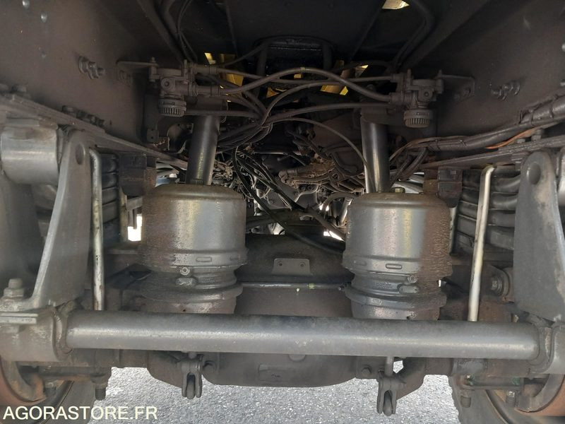RENAULT KERAX 370 DCI AVEC BI-BENNE (KR0108) - Truck: picture 5 RENAULT KERAX 370 DCI AVEC BI-BENNE (KR0108) - Truck: picture 5