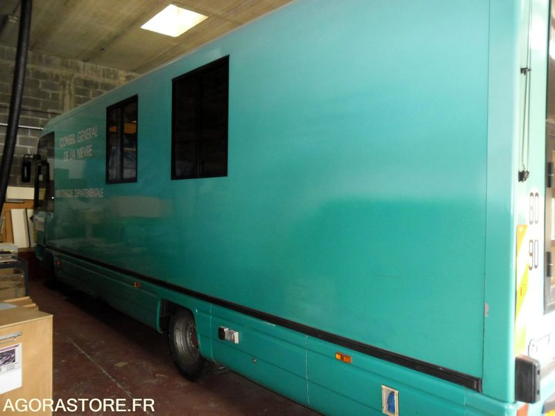RENAULT MIDLINER - Truck: picture 1 RENAULT MIDLINER - Truck: picture 1