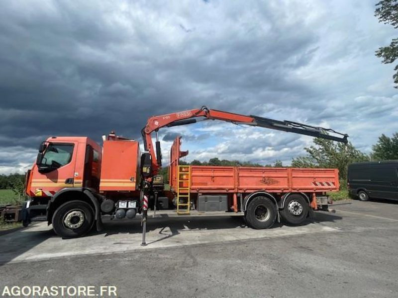 RENAULT PREMIUM LANDER 430.26 - PLATEAU GRUE - GRUE FASSI F150 + RADIO - 2011 - Truck: picture 5 RENAULT PREMIUM LANDER 430.26 - PLATEAU GRUE - GRUE FASSI F150 + RADIO - 2011 - Truck: picture 5