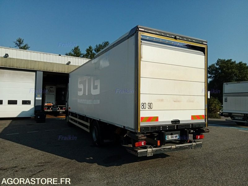 RENAULT TRUCKS D 19 WIDE P4X2 320 E6 / EL-383-WK / 2017 / 525487 kms - Truck: picture 5 RENAULT TRUCKS D 19 WIDE P4X2 320 E6 / EL-383-WK / 2017 / 525487 kms - Truck: picture 5