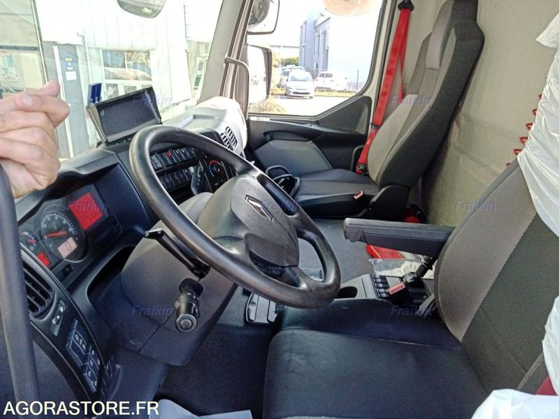 RENAULT TRUCKS D 19 WIDE P4X2 320 E6 / EL-383-WK / 2017 / 525487 kms - Truck: picture 3 RENAULT TRUCKS D 19 WIDE P4X2 320 E6 / EL-383-WK / 2017 / 525487 kms - Truck: picture 3