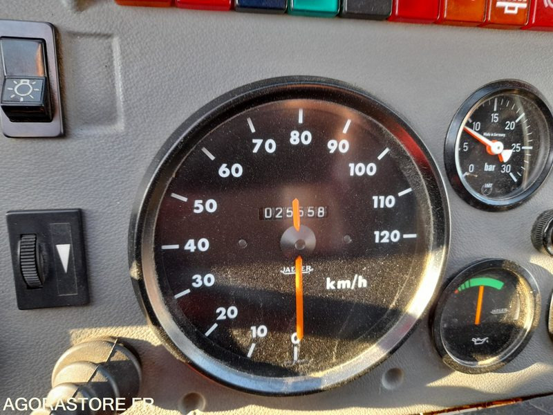 Renault Midliner M210 / GICAR (MECA 557) - Truck: picture 5 Renault Midliner M210 / GICAR (MECA 557) - Truck: picture 5