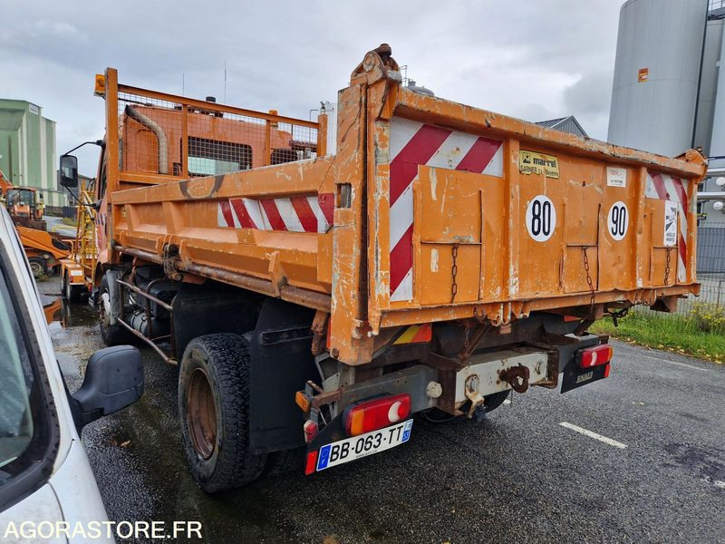 Renault Midlum -183462- 2002 - BB063TT - Truck: picture 4 Renault Midlum -183462- 2002 - BB063TT - Truck: picture 4