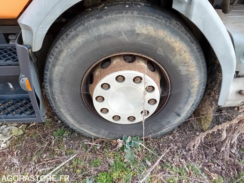 Renault Premium + Saleuse - Truck: picture 3 Renault Premium + Saleuse - Truck: picture 3