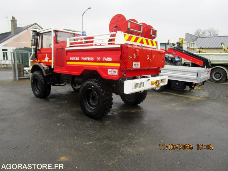 UNIMOG CCF - 1995 - 50 380km - TRES BON ETAT - Pneus état neuf - Truck: picture 4 UNIMOG CCF - 1995 - 50 380km - TRES BON ETAT - Pneus état neuf - Truck: picture 4