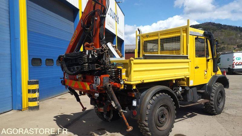 UNIMOG U110 AVEC GRUE ARRIERE CHASSIS - Truck: picture 3 UNIMOG U110 AVEC GRUE ARRIERE CHASSIS - Truck: picture 3