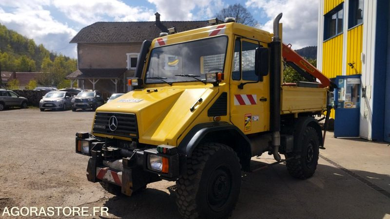 UNIMOG U110 AVEC GRUE ARRIERE CHASSIS - Truck: picture 2 UNIMOG U110 AVEC GRUE ARRIERE CHASSIS - Truck: picture 2