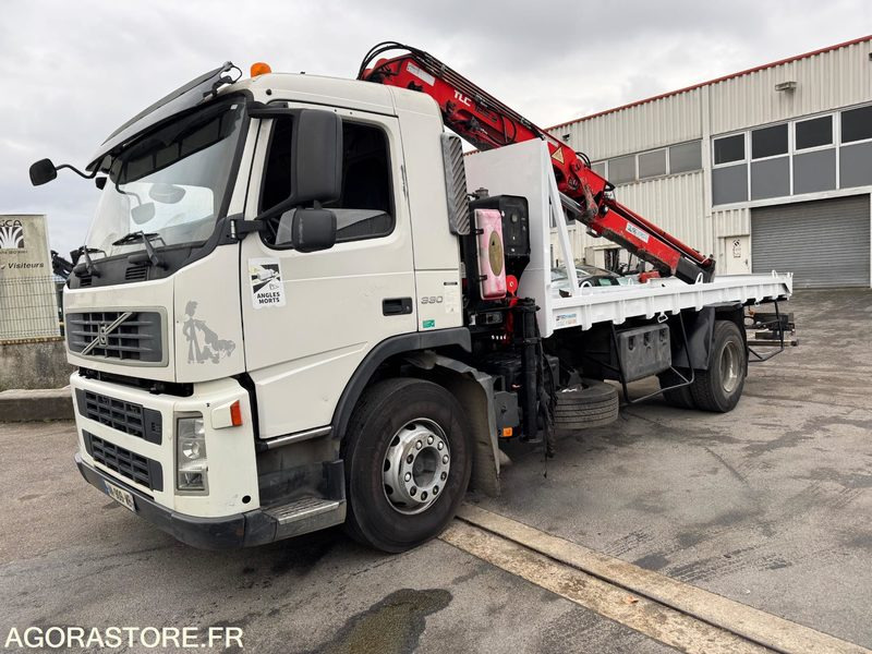 VOLVO FM 330 plateau grue -2010 -137000 km - Truck: picture 1 VOLVO FM 330 plateau grue -2010 -137000 km - Truck: picture 1