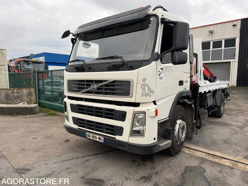 VOLVO FM 330 plateau grue -2010 -137000 km - Truck: picture 3 VOLVO FM 330 plateau grue -2010 -137000 km - Truck: picture 3