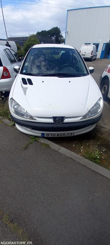VQ- V11o Peugeot 206 - Car: picture 1 VQ- V11o Peugeot 206 - Car: picture 1