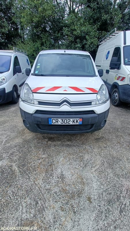 VU FOURGONNETTE CITROEN BERLINGO DANGEL 4X4 (BV changée avec embrayage) - Small van: picture 2 VU FOURGONNETTE CITROEN BERLINGO DANGEL 4X4 (BV changée avec embrayage) - Small van: picture 2
