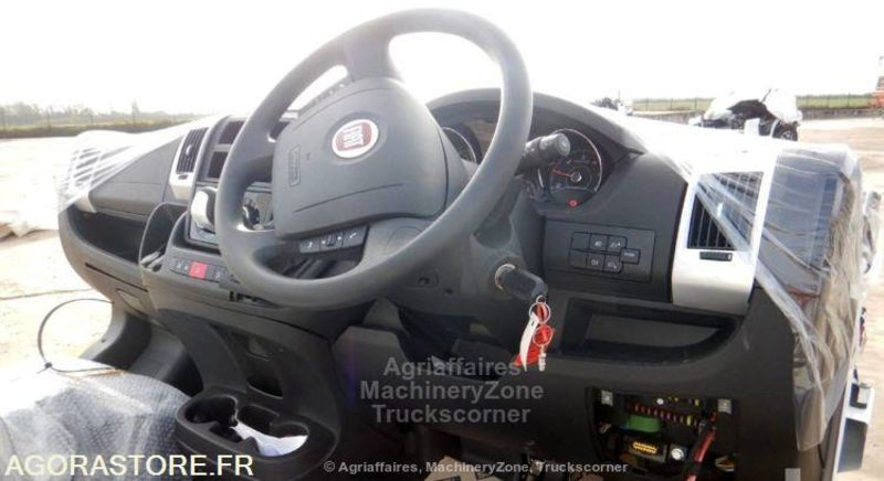 ! NEUF SORTIE USINE ! FIAT CHASSIS CABINE Boite automatique - Van: picture 5 ! NEUF SORTIE USINE ! FIAT CHASSIS CABINE Boite automatique - Van: picture 5