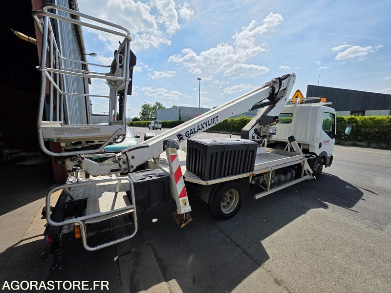 Nacelle Nissan Cabstar - Van: picture 3 Nacelle Nissan Cabstar - Van: picture 3
