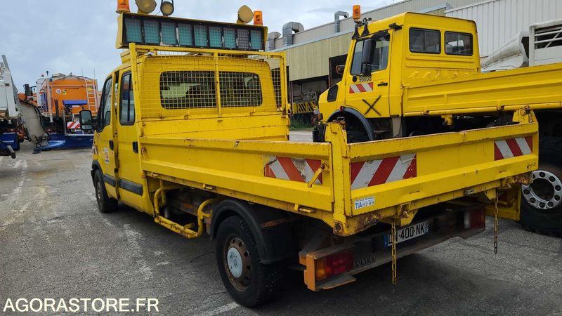 RENAULT MASTER BENNE - 2002 - 322617 KM - Van: picture 3 RENAULT MASTER BENNE - 2002 - 322617 KM - Van: picture 3