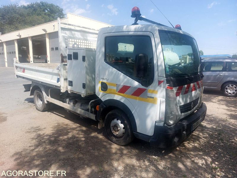 RENAULT MAXITY BENNE 140.35/6 L2 - 2012 / 270830 KM(P1202130) - Van: picture 4 RENAULT MAXITY BENNE 140.35/6 L2 - 2012 / 270830 KM(P1202130) - Van: picture 4