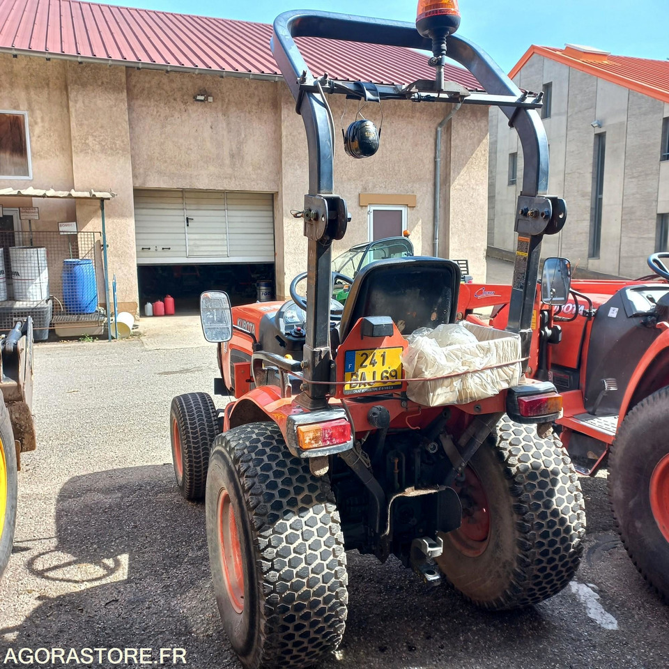 Tracteur  kubota B2530 - Farm tractor: picture 3 Tracteur  kubota B2530 - Farm tractor: picture 3
