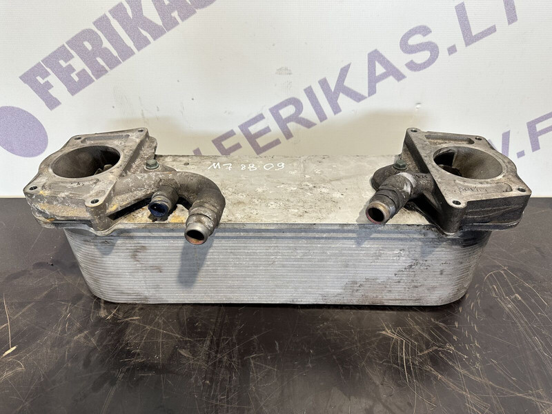 MAHLE ORIGINAL - Oil cooler for Truck: picture 2 MAHLE ORIGINAL - Oil cooler for Truck: picture 2