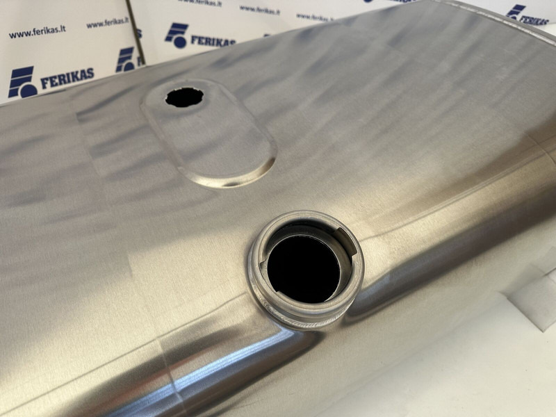 MAN - Fuel tank for Truck: picture 4 MAN - Fuel tank for Truck: picture 4