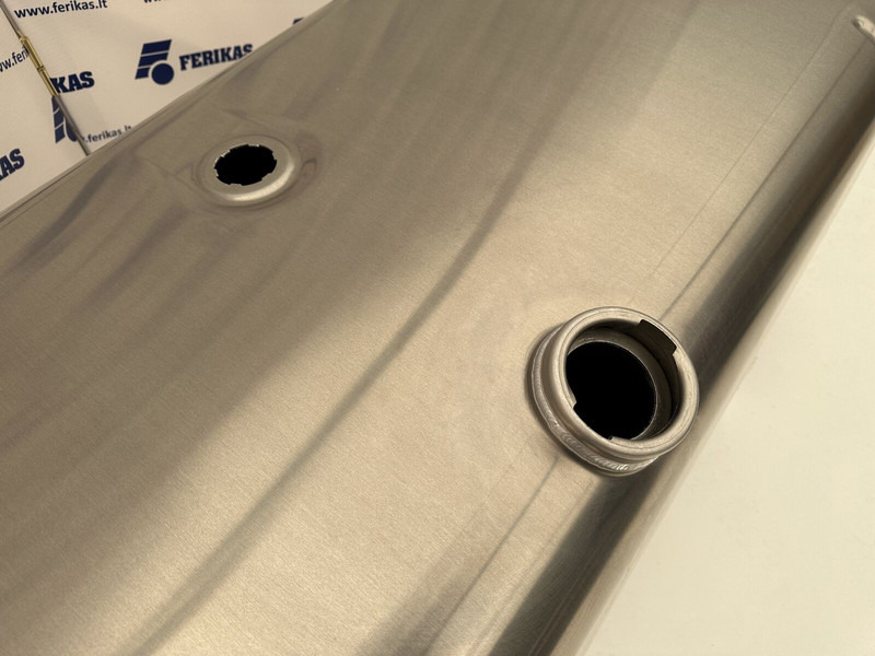MAN New aluminum fuel tank 600L - Fuel tank for Truck: picture 4 MAN New aluminum fuel tank 600L - Fuel tank for Truck: picture 4