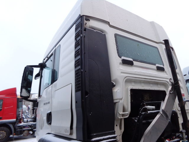 MAN TGS good condition cab ( EUROPE DELIVERY ) - Cab and interior for Truck: picture 3 MAN TGS good condition cab ( EUROPE DELIVERY ) - Cab and interior for Truck: picture 3