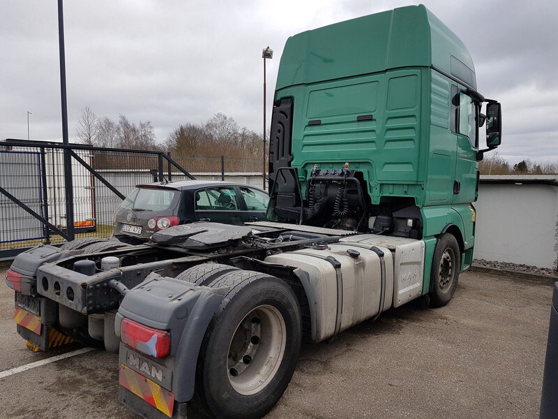 MAN TGX - Fuel tank for Truck: picture 4 MAN TGX - Fuel tank for Truck: picture 4