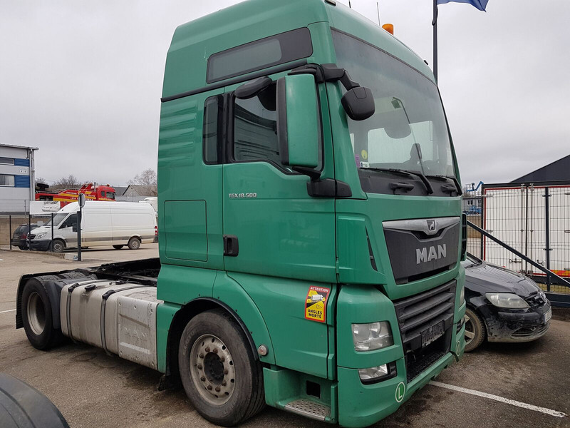 MAN TGX - Fuel tank for Truck: picture 3 MAN TGX - Fuel tank for Truck: picture 3