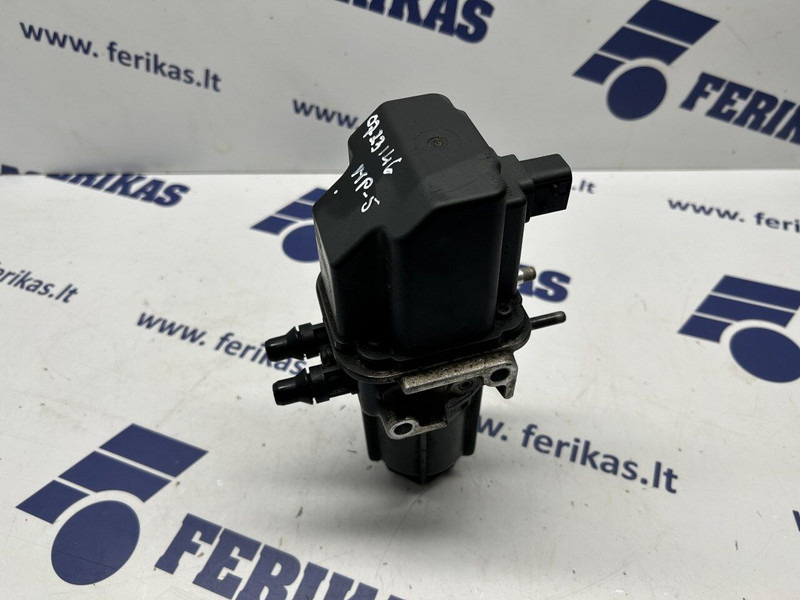 Mercedes-Benz AdBlue pump - Exhaust system for Truck: picture 3 Mercedes-Benz AdBlue pump - Exhaust system for Truck: picture 3