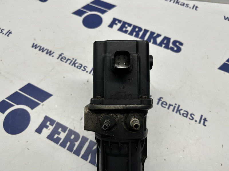 Mercedes-Benz AdBlue pump - Exhaust system for Truck: picture 4 Mercedes-Benz AdBlue pump - Exhaust system for Truck: picture 4