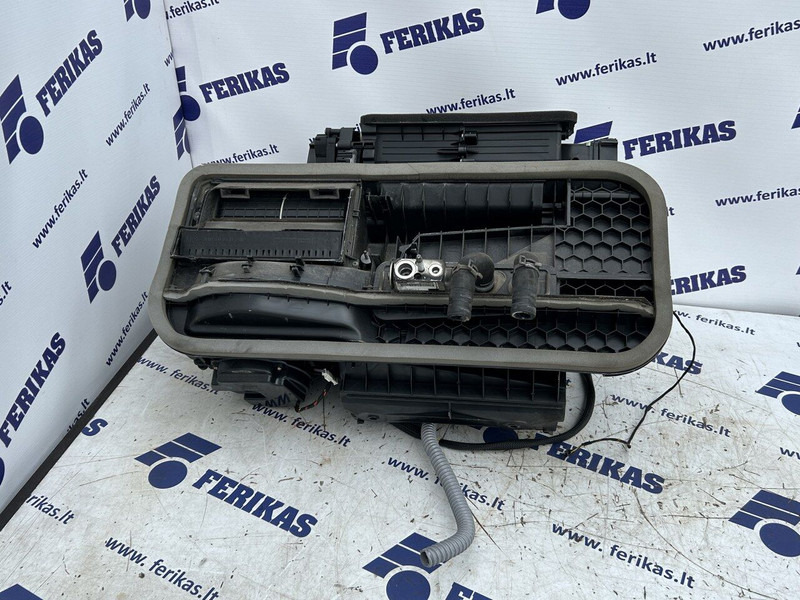 Mercedes-Benz air conditionioning heater system - Heating/ Ventilation for Truck: picture 1 Mercedes-Benz air conditionioning heater system - Heating/ Ventilation for Truck: picture 1