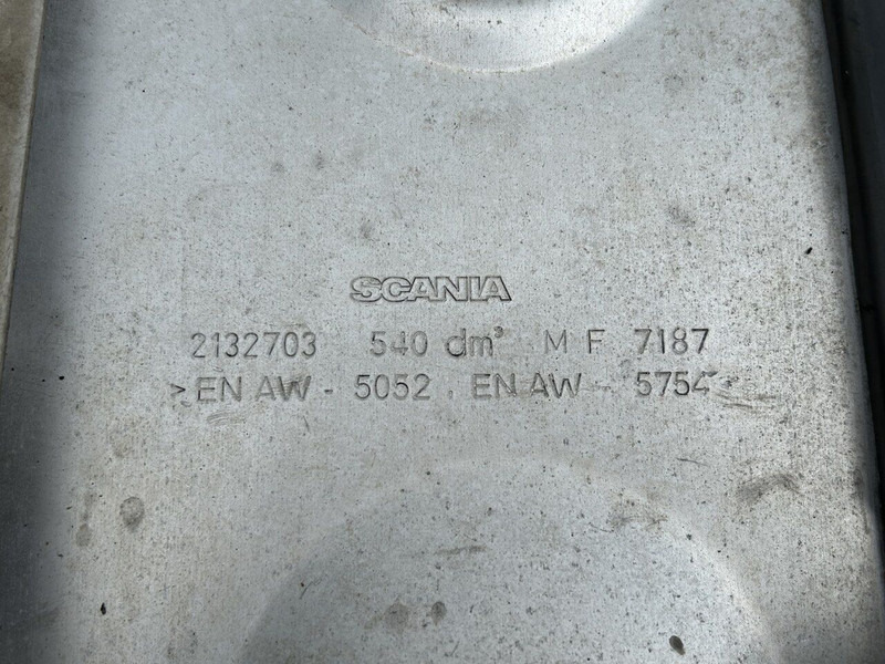 Fuel tank for Truck Scania 540L with brackets: picture 6