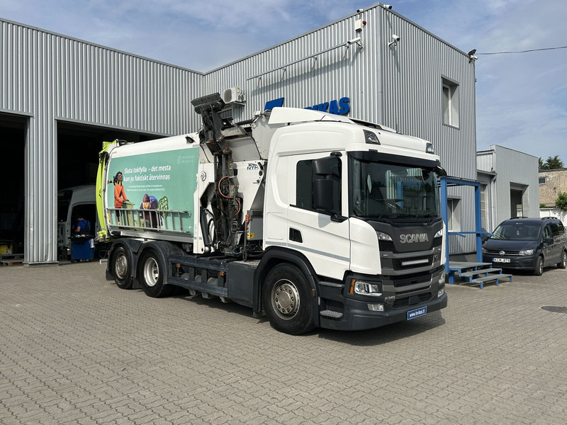 Scania P 340 - Garbage truck: picture 1 Scania P 340 - Garbage truck: picture 1