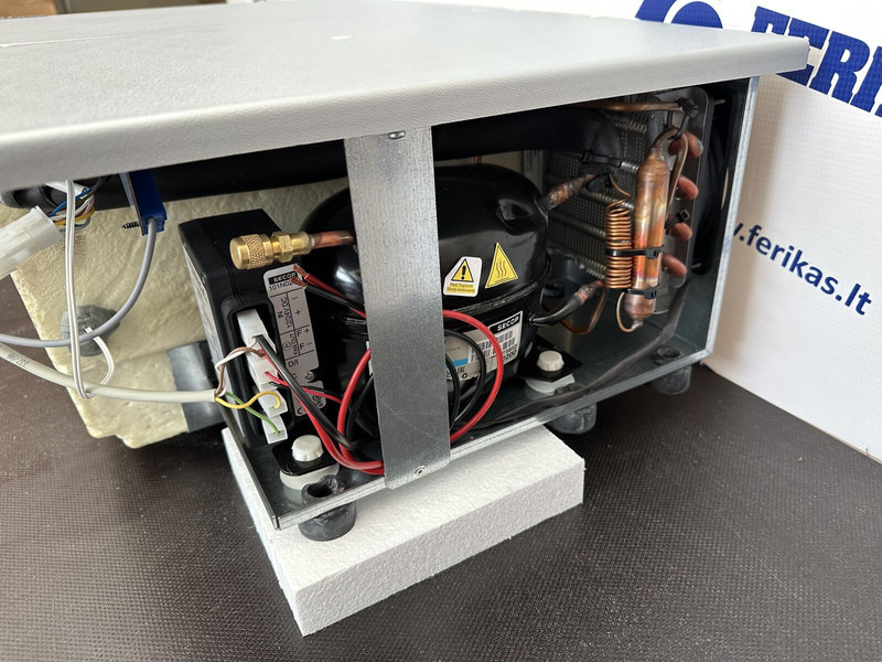 New Cab and interior for Truck Volvo Brand new fridge refrigerator: picture 6