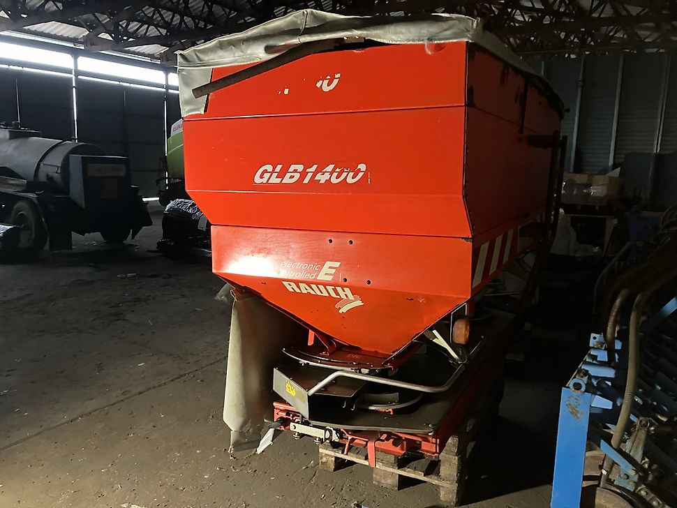 Türpisch Landmaschinen
Herr Christian Türpisch - - Fertilizer spreader: picture 3 Türpisch Landmaschinen
Herr Christian Türpisch - - Fertilizer spreader: picture 3