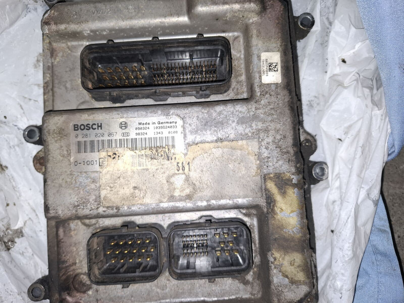 MAN BOSCH 0281001521. 0261200173 \ 020600009 - ECU: picture 1 MAN BOSCH 0281001521. 0261200173 \ 020600009 - ECU: picture 1