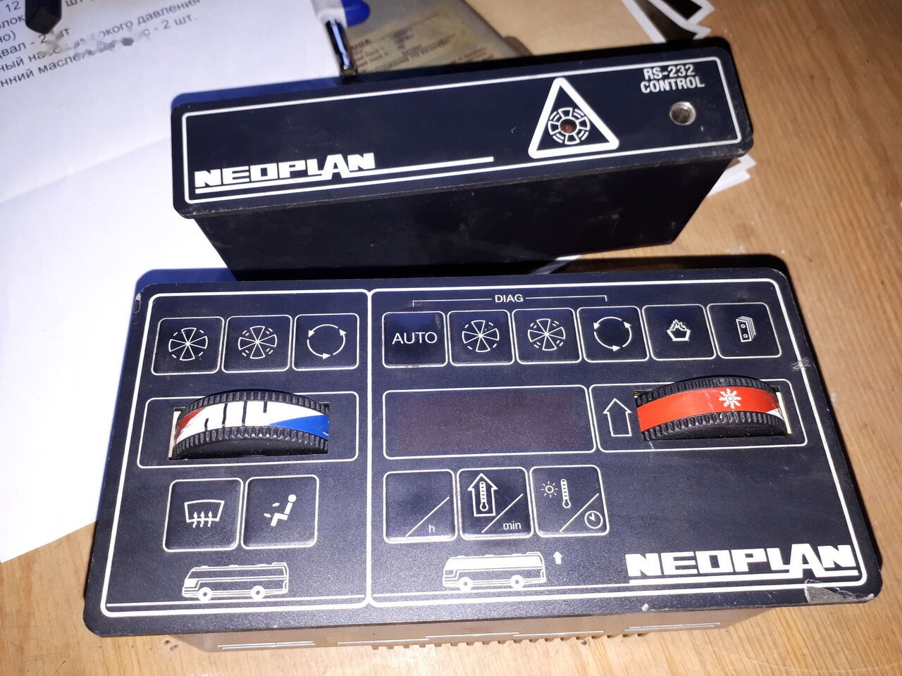 Neoplan Klimat kontrol RS232 BADER/ Clima Aire Neoplan Volvo - Electrical system for Bus: picture 3 Neoplan Klimat kontrol RS232 BADER/ Clima Aire Neoplan Volvo - Electrical system for Bus: picture 3