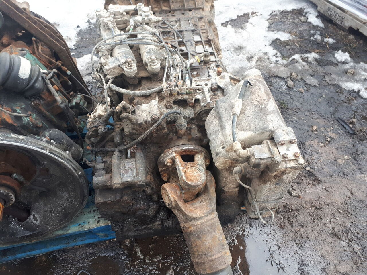 ZF 16S130 .8S180IT . 6S150C. 8S140 IT.6S80+GV80/ 6S90/ S5-24-3 / 6S Van Hool Neoplan - Gearbox for Bus: picture 4 ZF 16S130 .8S180IT . 6S150C. 8S140 IT.6S80+GV80/ 6S90/ S5-24-3 / 6S Van Hool Neoplan - Gearbox for Bus: picture 4