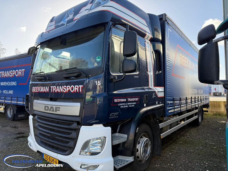 DAF CF 260 FA Slaapcabine, Euro 6, Schuifdak, NL truck - Curtainsider truck: picture 1 DAF CF 260 FA Slaapcabine, Euro 6, Schuifdak, NL truck - Curtainsider truck: picture 1