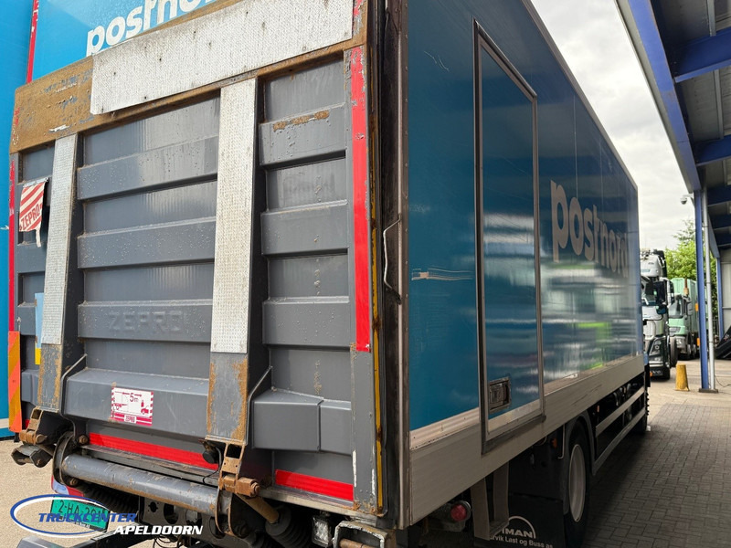 MAN TGM 19.290 Zijdeuren laadbak, Slaapcabine, 6 Cilinder, Euro 6 - Box truck: picture 5 MAN TGM 19.290 Zijdeuren laadbak, Slaapcabine, 6 Cilinder, Euro 6 - Box truck: picture 5