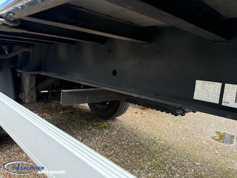 Pacton TBD.230 Tridec, Schuifdak, 2000 kg laadklep - Curtainsider semi-trailer: picture 5 Pacton TBD.230 Tridec, Schuifdak, 2000 kg laadklep - Curtainsider semi-trailer: picture 5