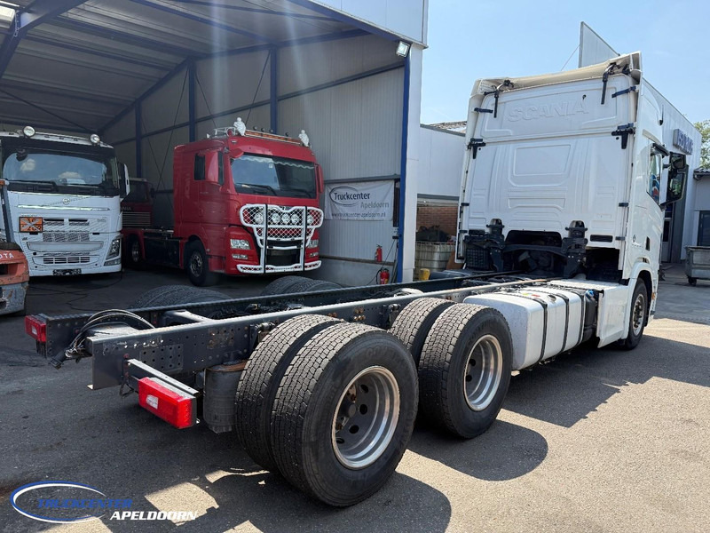Scania R650 V8 NGS 6x4, Standclima, Retarder, PTO, 9000 kg Vooras - Cab chassis truck: picture 2 Scania R650 V8 NGS 6x4, Standclima, Retarder, PTO, 9000 kg Vooras - Cab chassis truck: picture 2